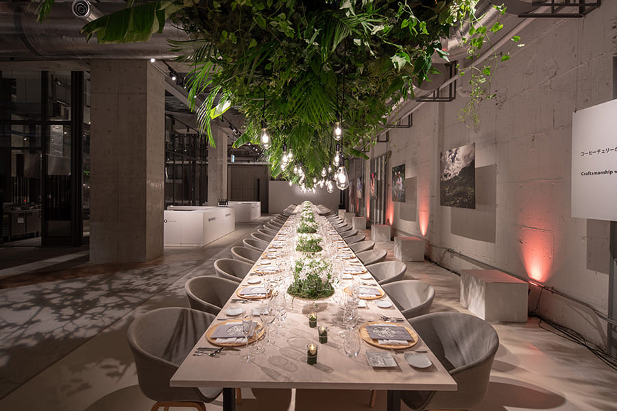 招待制ディナーイベント